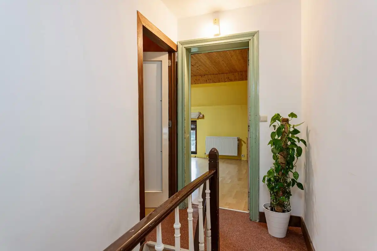 Charmante en rustig gelegen 3-gevel woning met tuin foto 11