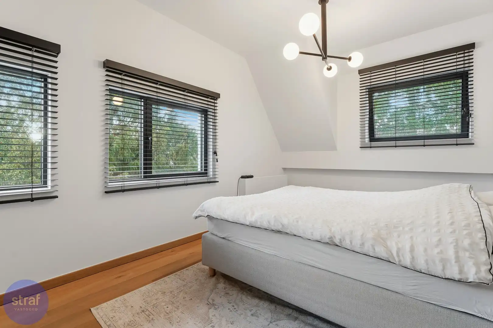 Vrijstaande villa (234 ㎡) op Linkeroever die alle hoofden doet draaien foto 12