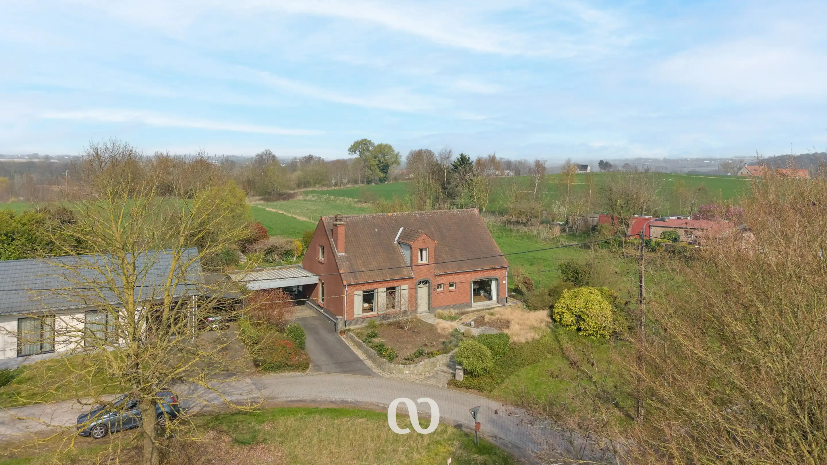 Hoofdfoto van de publicatie: Prachtig gelegen open bebouwing met open zicht