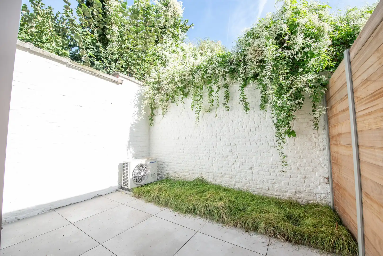 Instapklaar éénslaapkamerappartement met stadstuin foto 12