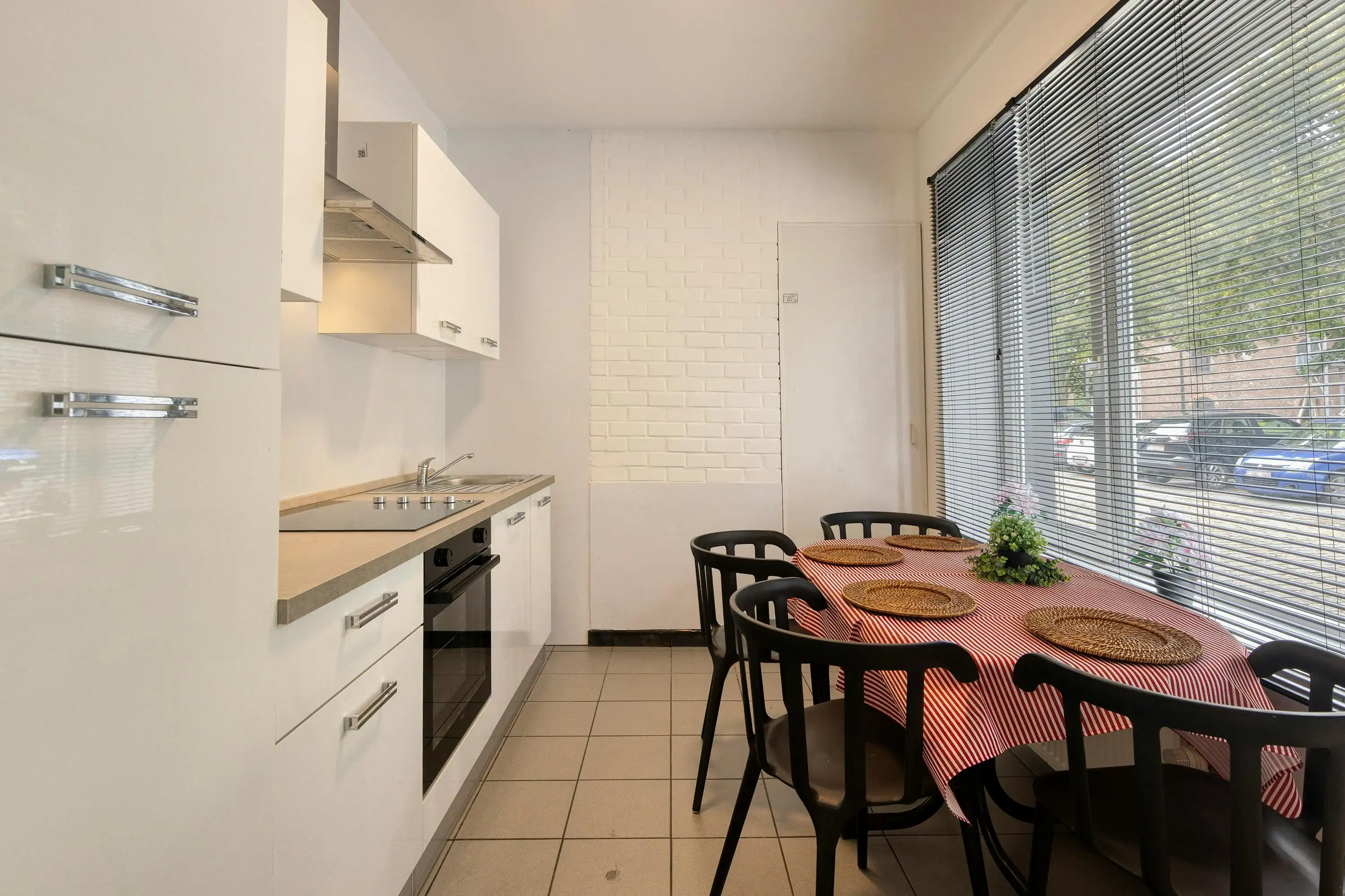 Instapklare stadswoning met 3 slaapkamers in Gent foto 5