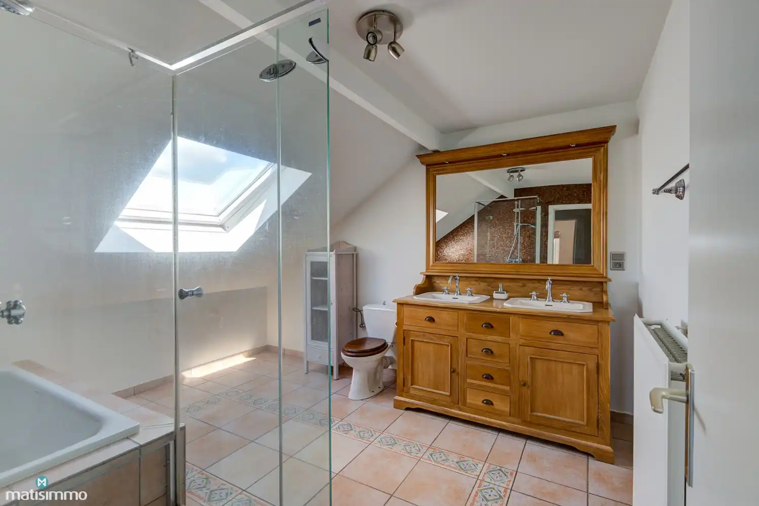 RUSTIG GELEGEN EENGEZINSWONING MET 3 SLAAPKAMERS, RUIME TUIN EN GARAGE TE VLIERMAAL foto 22