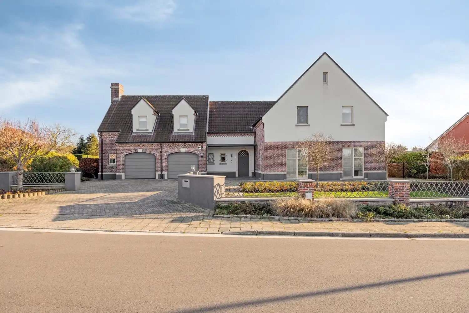 Exclusieve, instapklare villa met royale ruimtes en aangelegde tuin op toplocatie in Heverlee foto 2