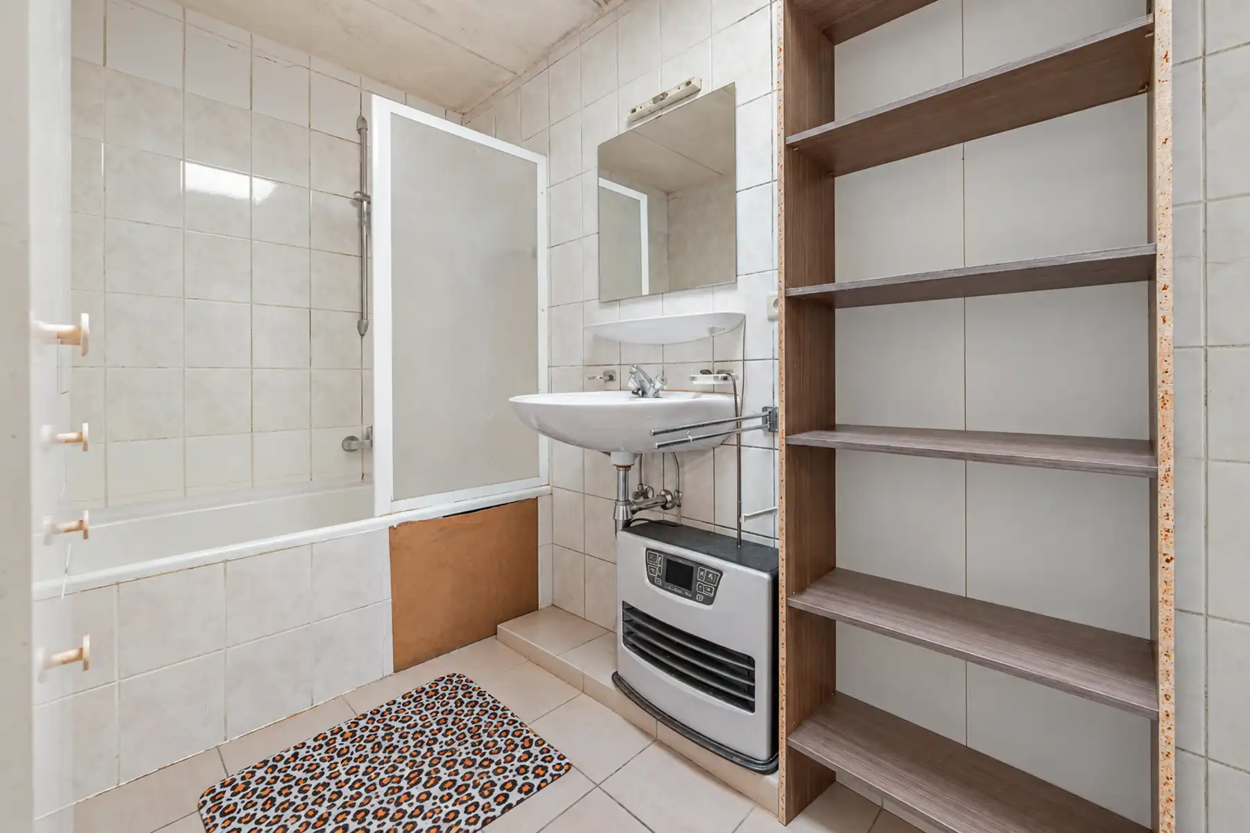 Centraal gelegen appartement met garage foto 7