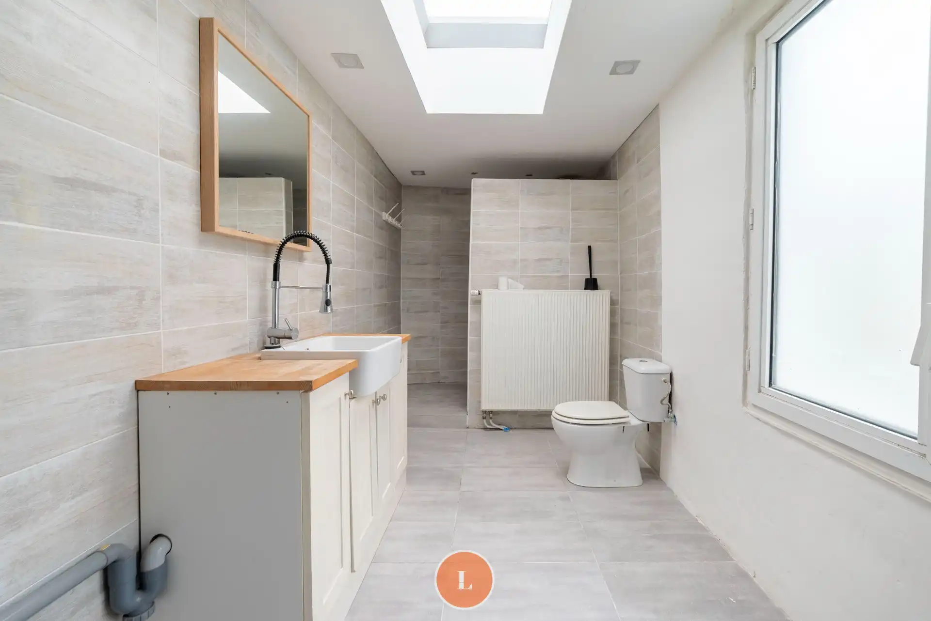 Handelshuis te koop in centrum Izegem foto 5