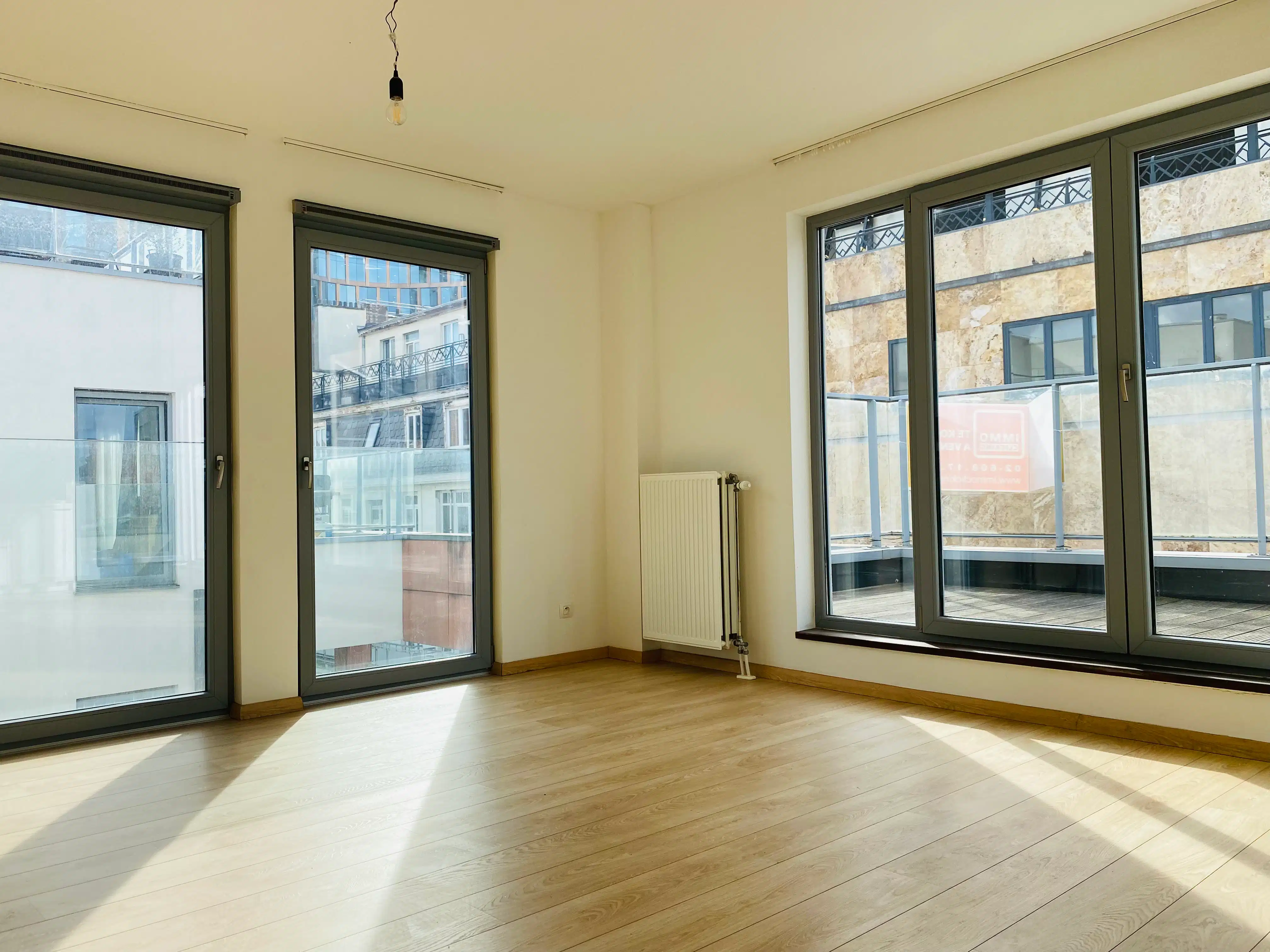 Trendy 2-slaapkamerappartement + ruim terras en staanplaats foto 14
