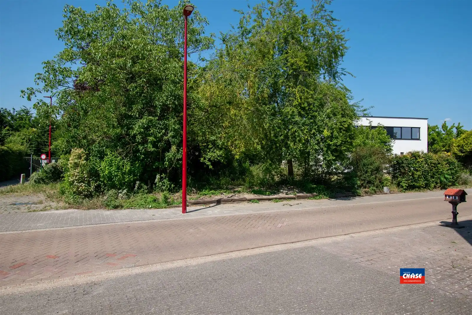 Bouwgrond van 446m² voor half open bebouwing foto 2