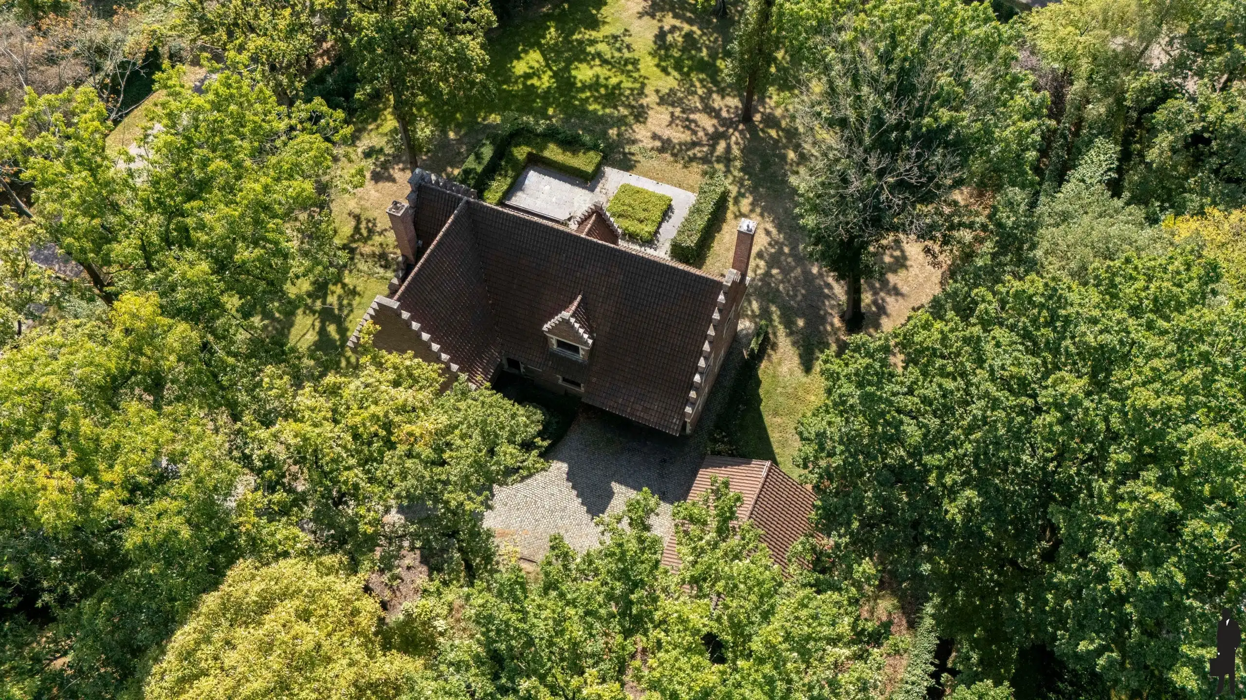 Villa op 3311 m², volledig naar eigen smaak af te werken foto 2