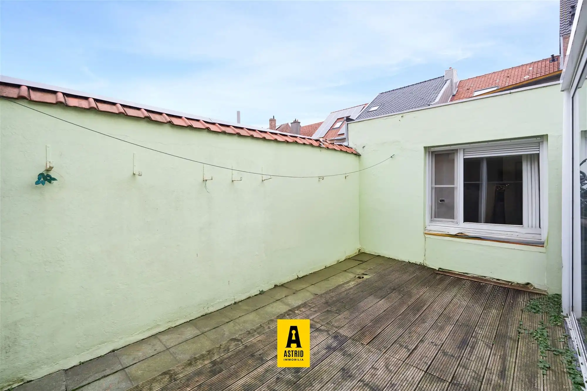  Ruime rijwoning met 5 slaapkamers en tweewoonst-indeling op topligging in Bredene foto 29