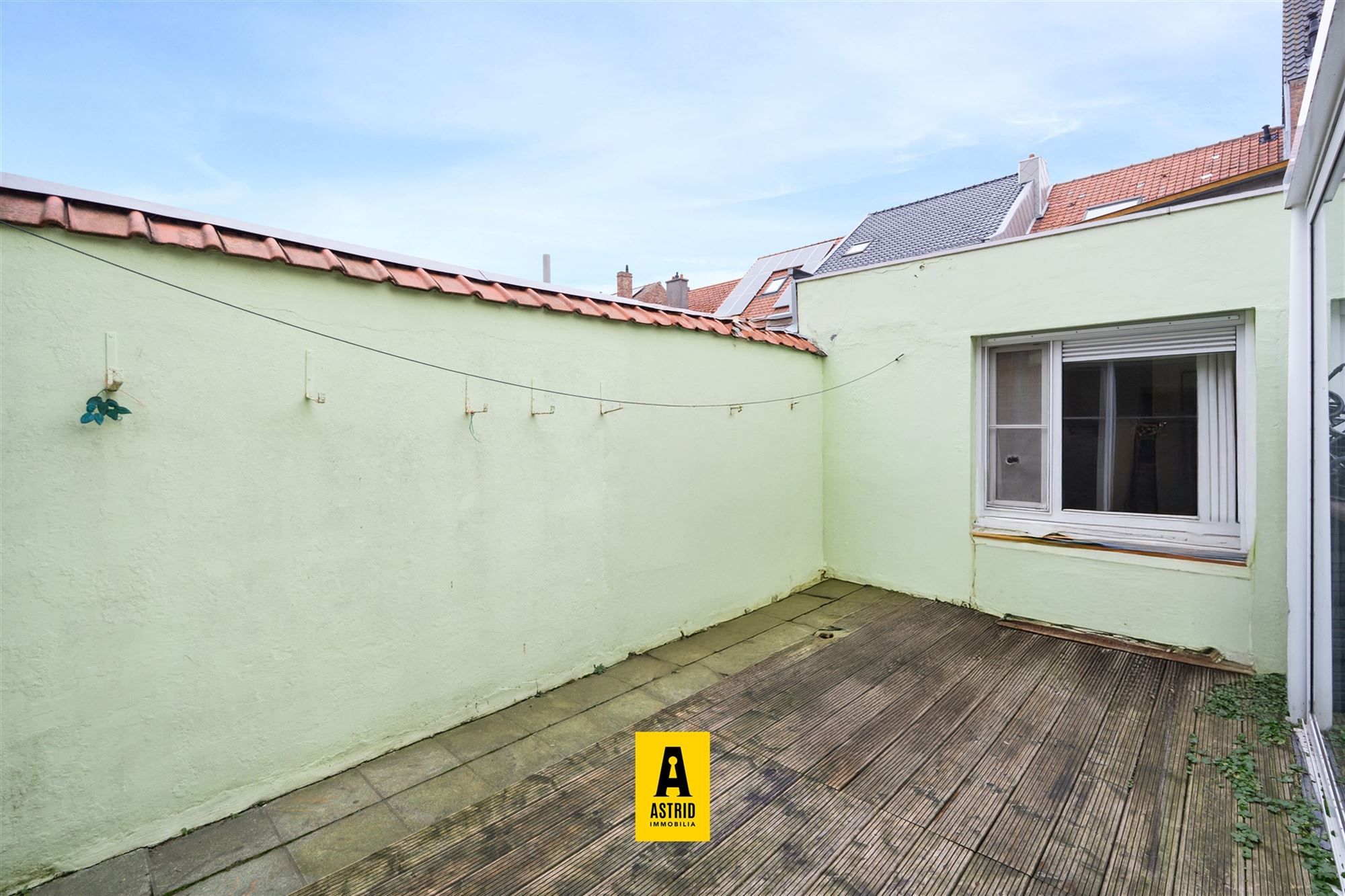  Ruime rijwoning met 5 slaapkamers en tweewoonst-indeling op topligging in Bredene foto 29