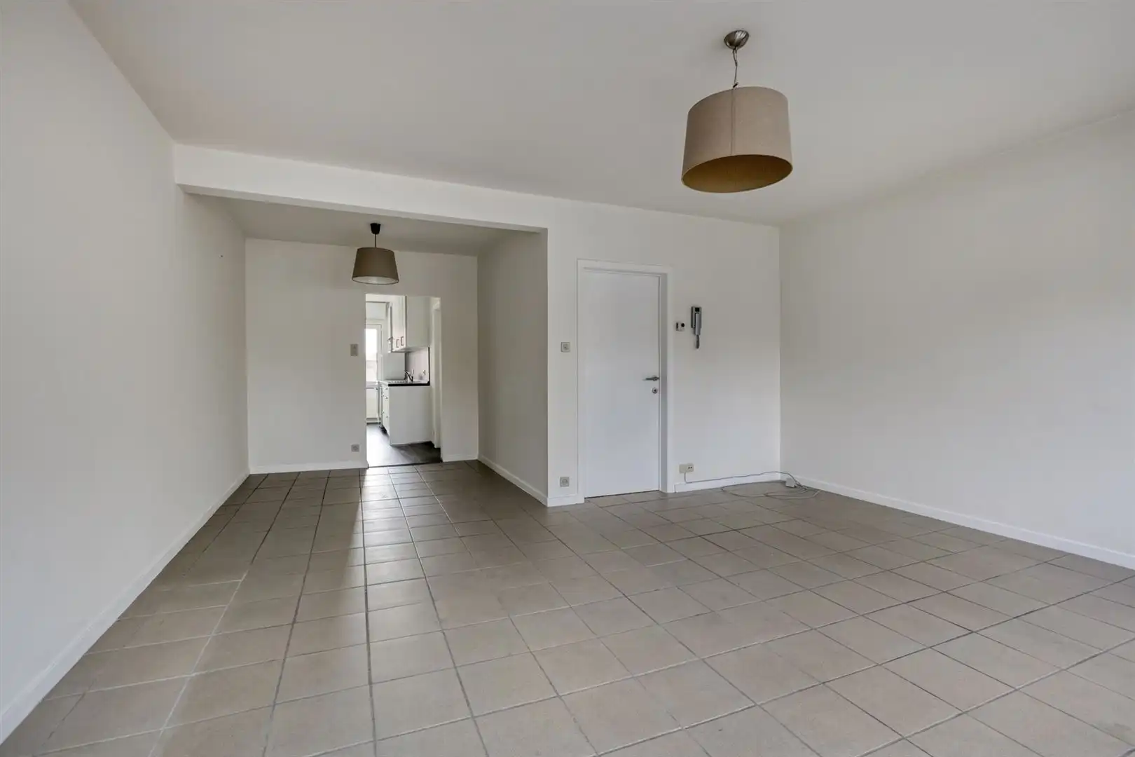 TE KOOP: Duplex-appartement (3slpks) met kantoorruimte of handelsruimte op topligging in Genk! foto 5