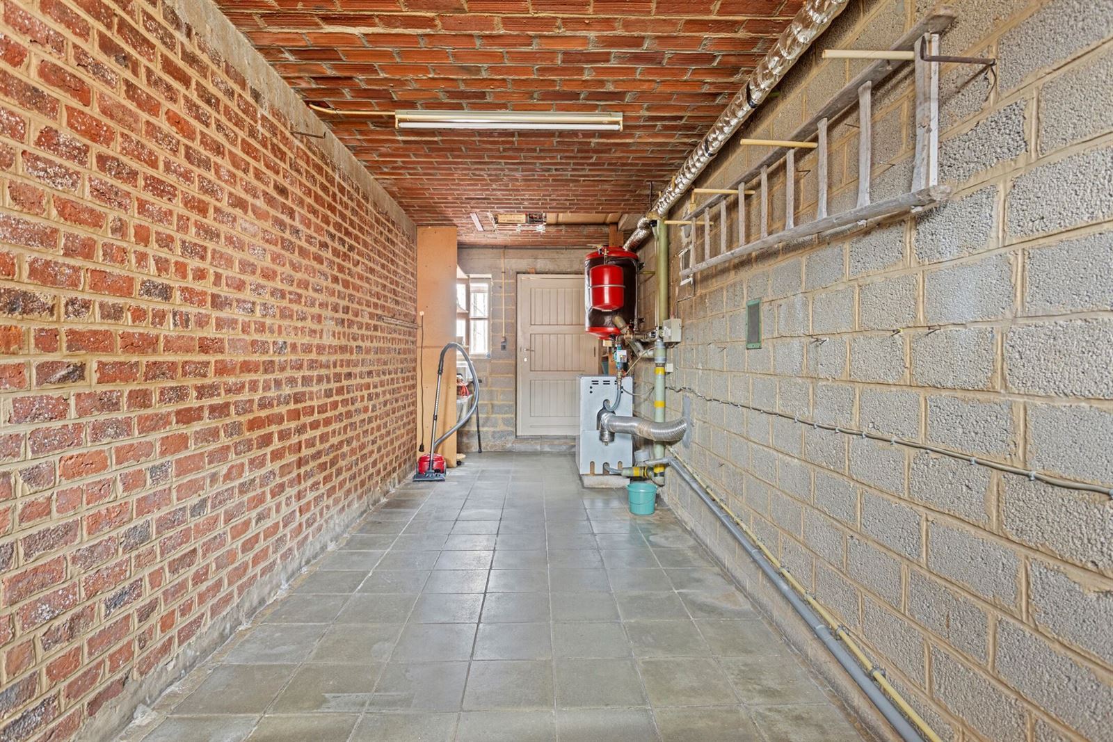 Rustig gelegen woning in het centrum van Lennik foto 20