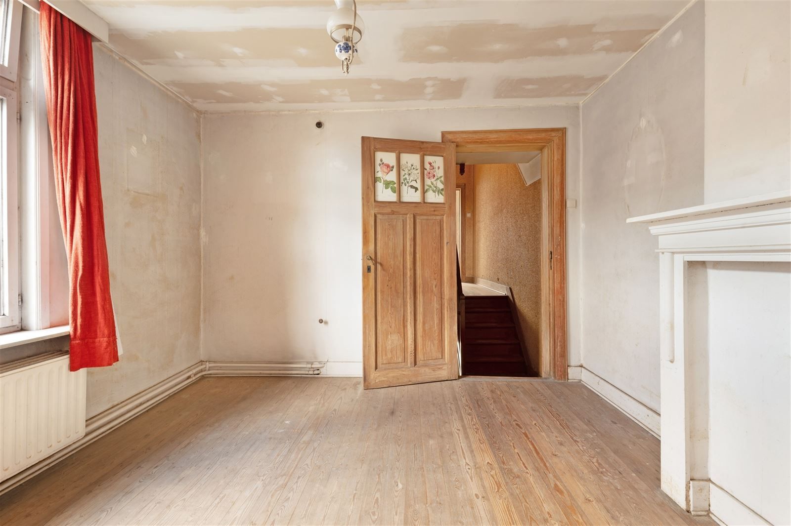 karaktervolle woning met handelsruimte in hartje Zottegem! foto 11