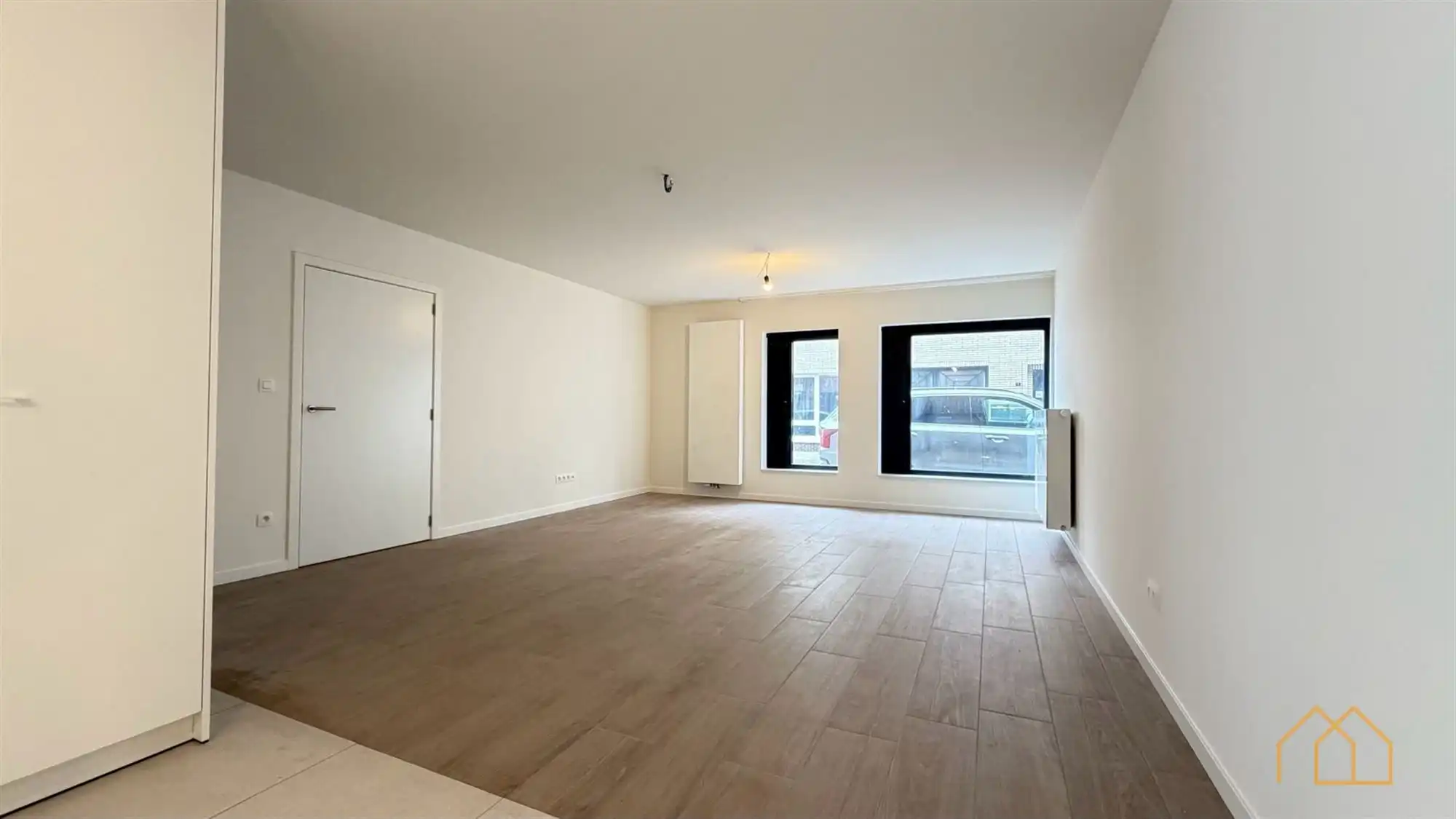 Ruim GLV app met 4slk, terras en carport foto 10