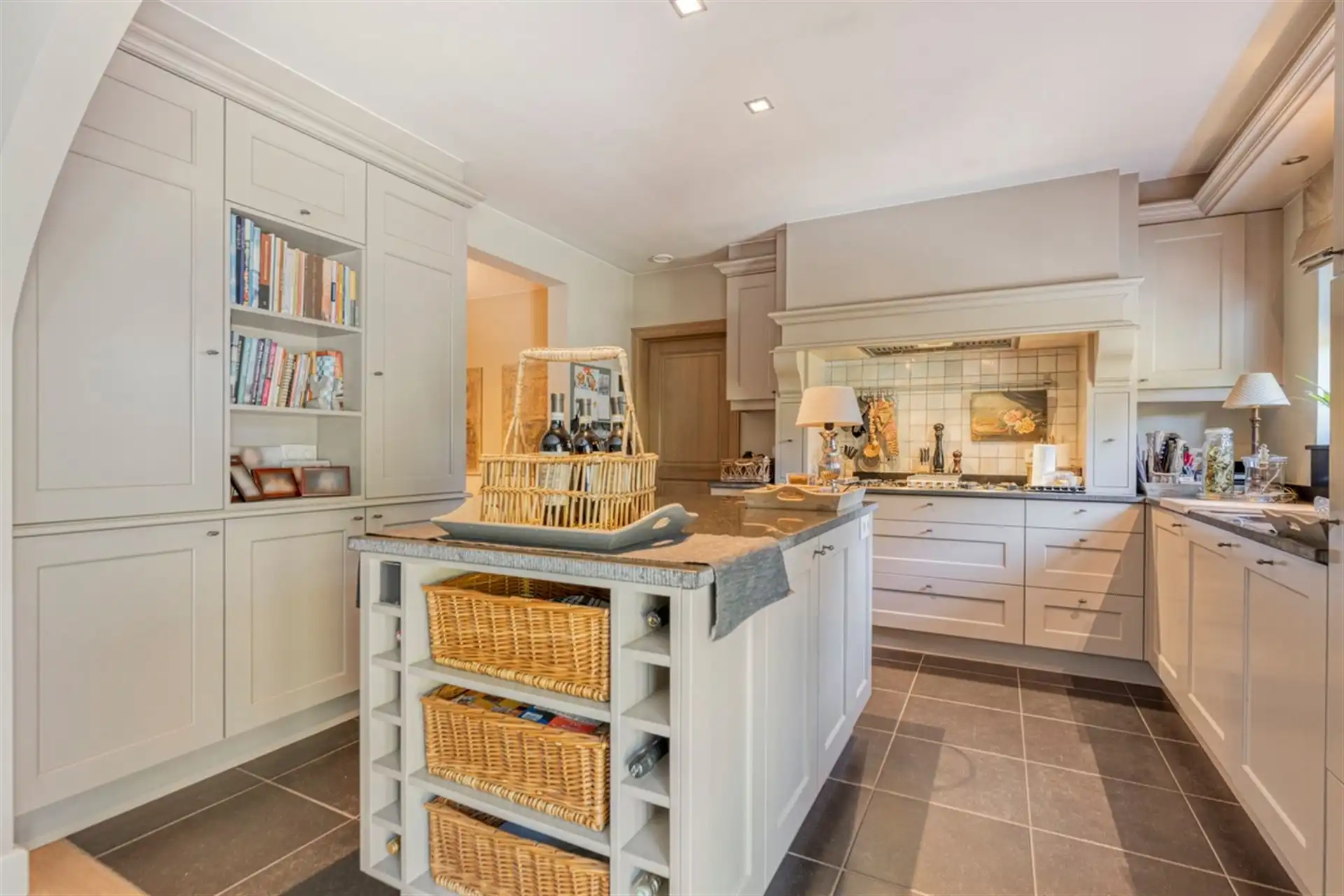 Instapklare half open woning op topligging in Boechout foto 14