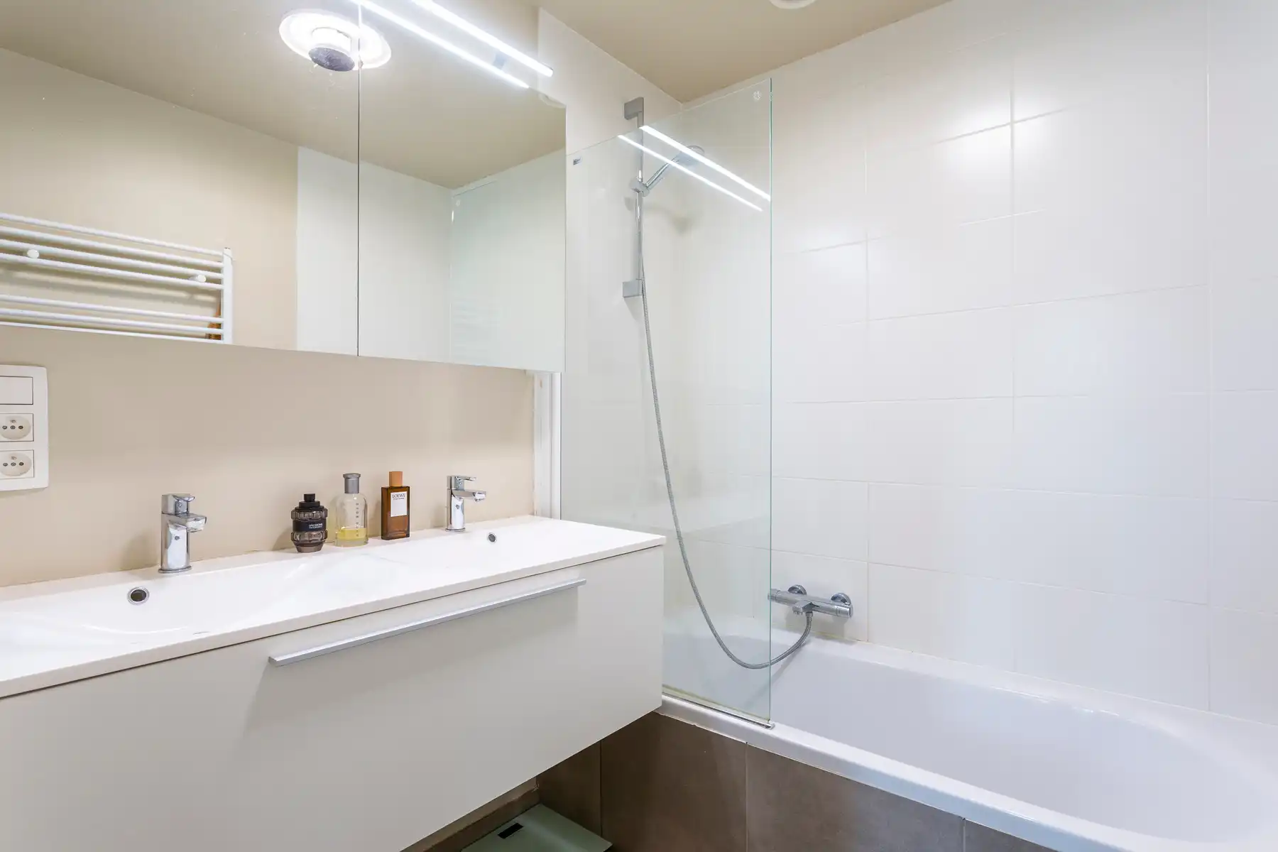 Lichtrijk appartement met unieke zichten over het Eilandje foto 12