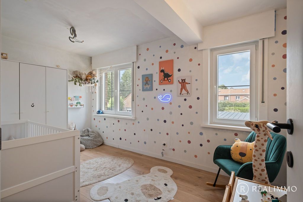 Gerenoveerde woning in rustige straat! foto 16