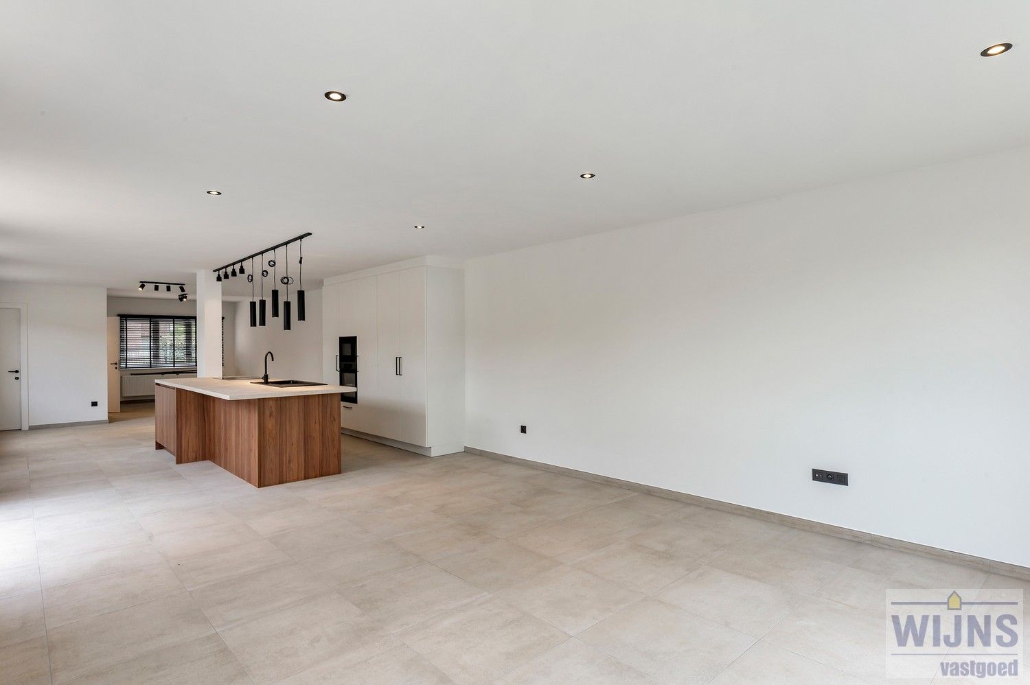 Prachtig gerenoveerde woning met 3 slpkm foto 19