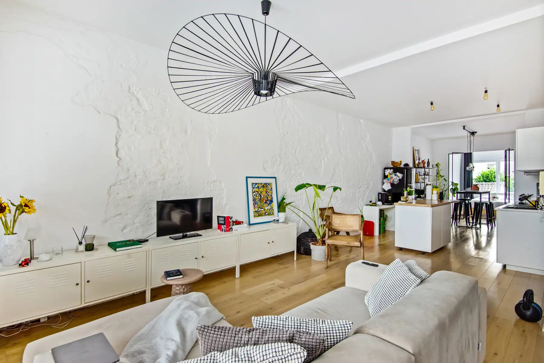 Ruim en luxueus appartement met 2 kamers  foto 7