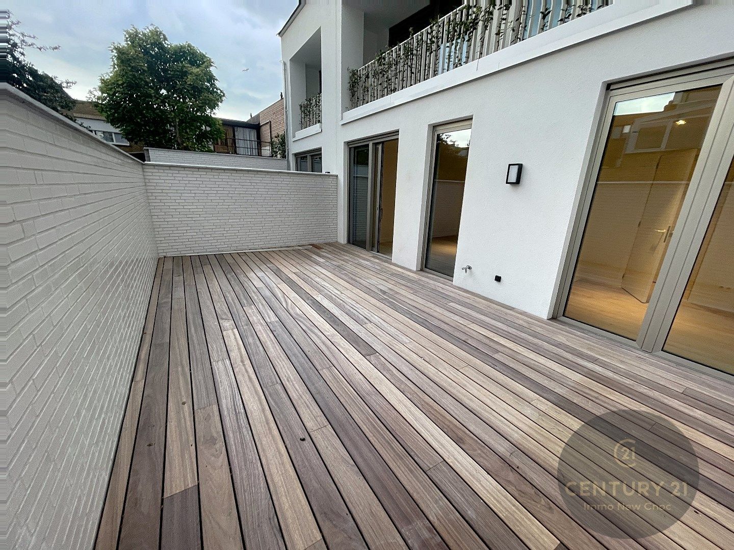 Luxe appartement met terras in residentie OYSTER, Knokke-Heist, 3 slaapkamers, bouwjaar 2025, nabij groentenmarktje, 100.00m² bewoonbare oppervlakte, 2.00 badka foto {{pictureIndex}}
