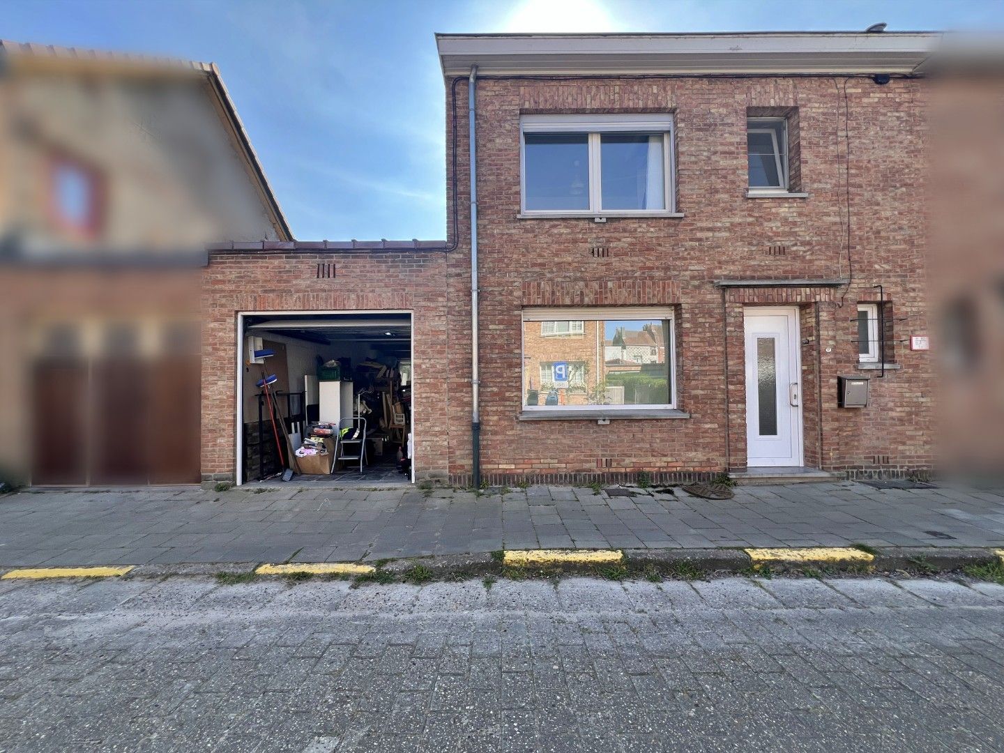 Woning met tuin en garage nabij natuurreservaat in Gent foto {{pictureIndex}}
