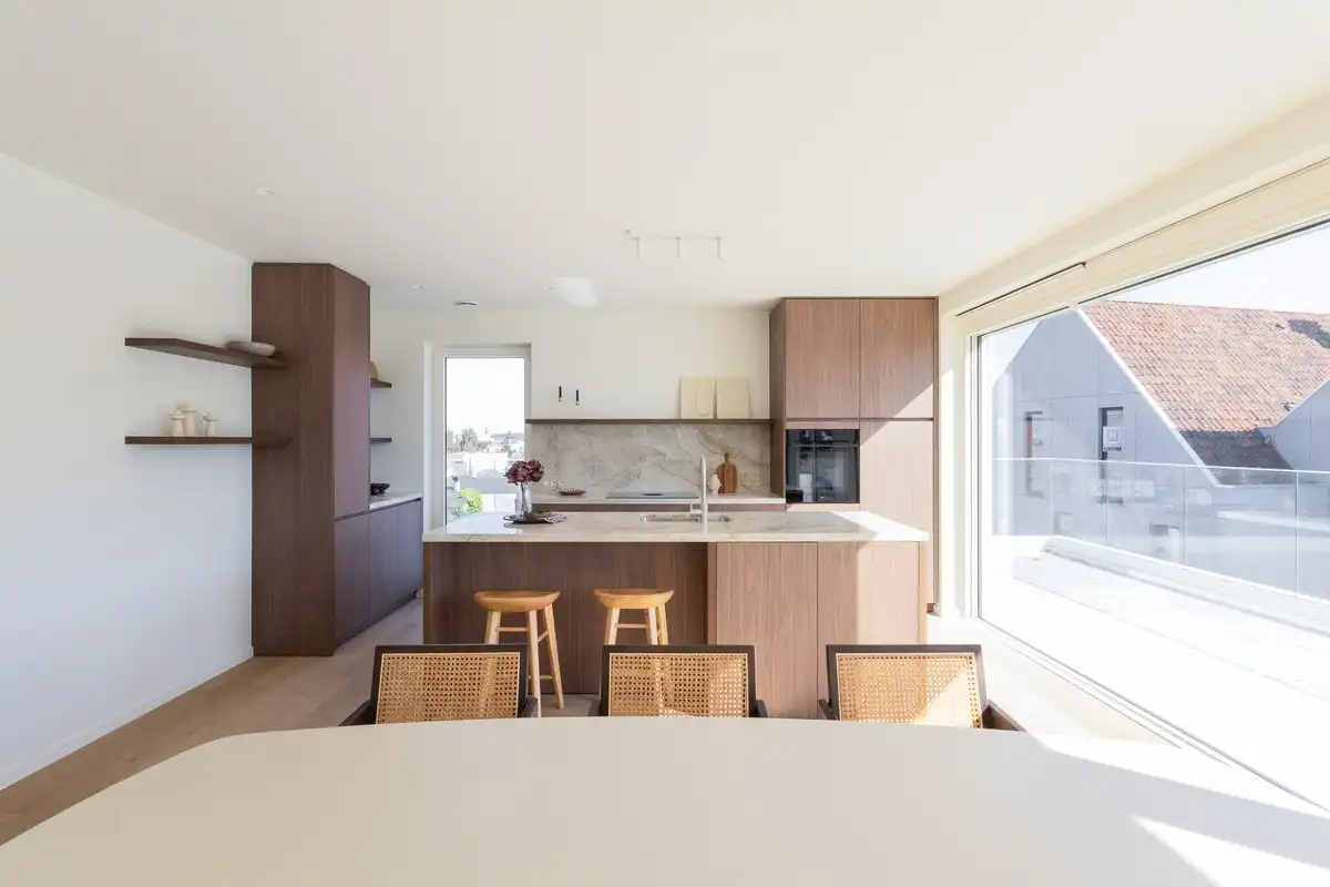 Instapklaar en hoogwaardig afgewerkt 3-slaapkamerappartement in Brugge. foto 10