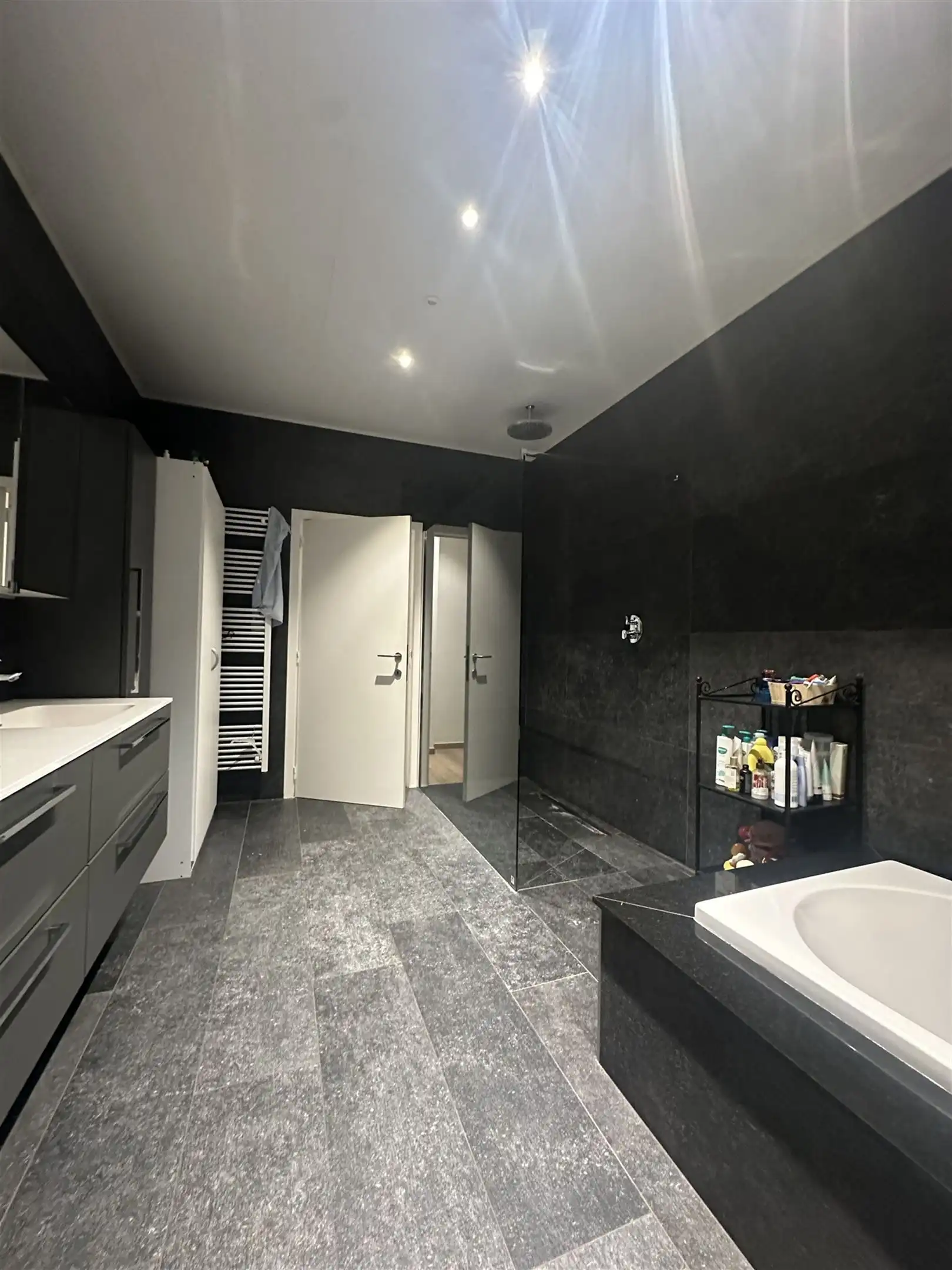 Gemengd gebouw met ruime loft appartement en loods van 400 m² te lokeren. foto 18