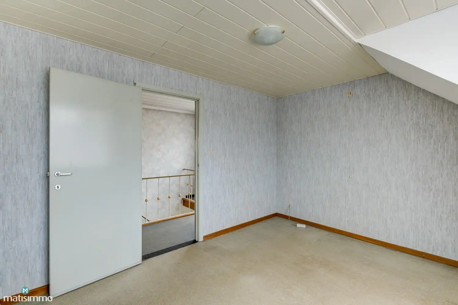 VOLLEDIG ONDERKELDERDE EENGEZINSWONING MET 4 SLAAPKAMERS, GARAGE EN RUIME TUIN IN BILZEN-CENTRUM foto 23