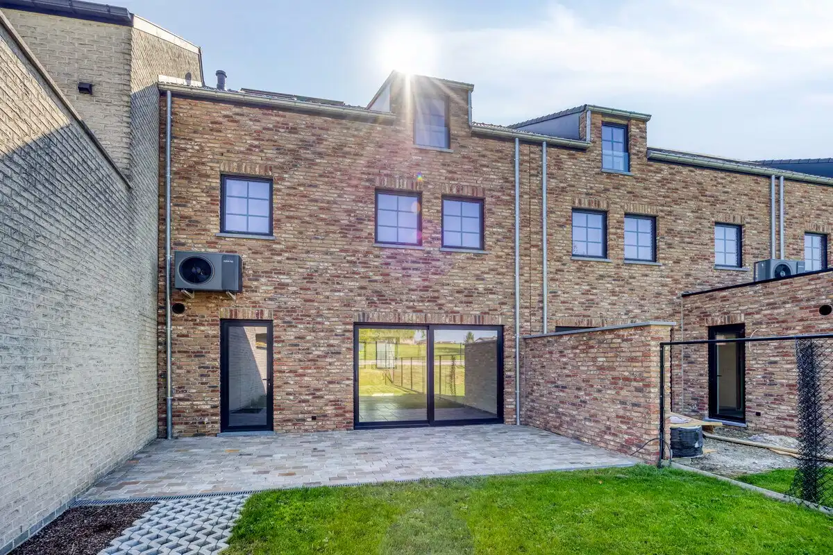 Ruime en energiezuinige nieuwbouwwoning op toplocatie in Tongeren foto 30