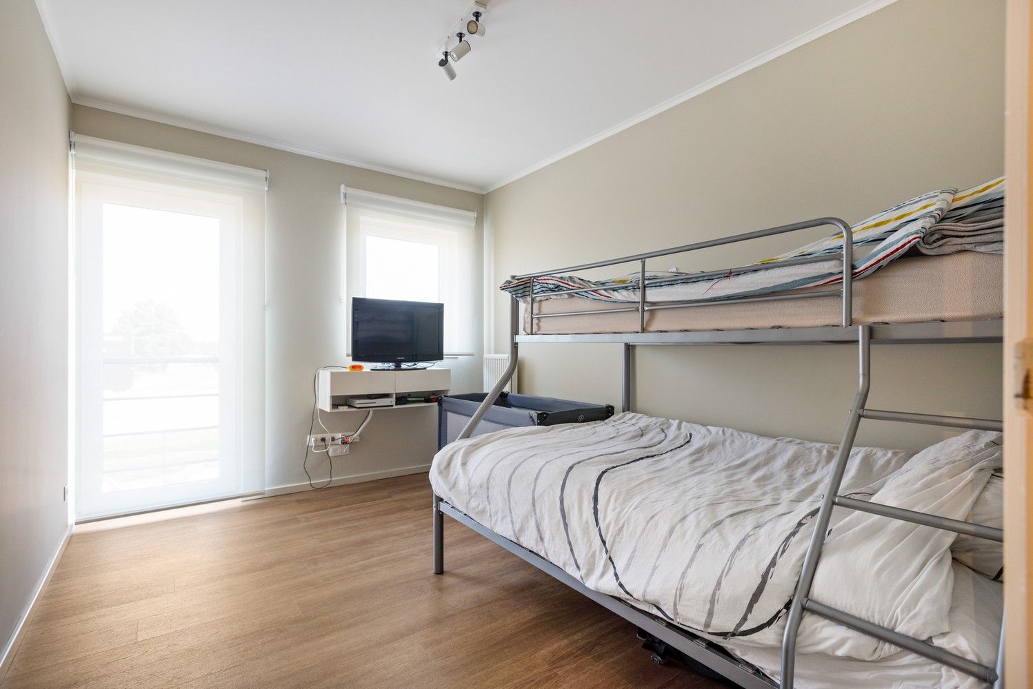 Ruim en modern appartement met 3 slaapkamers op gunstige locatie in Lint foto 10