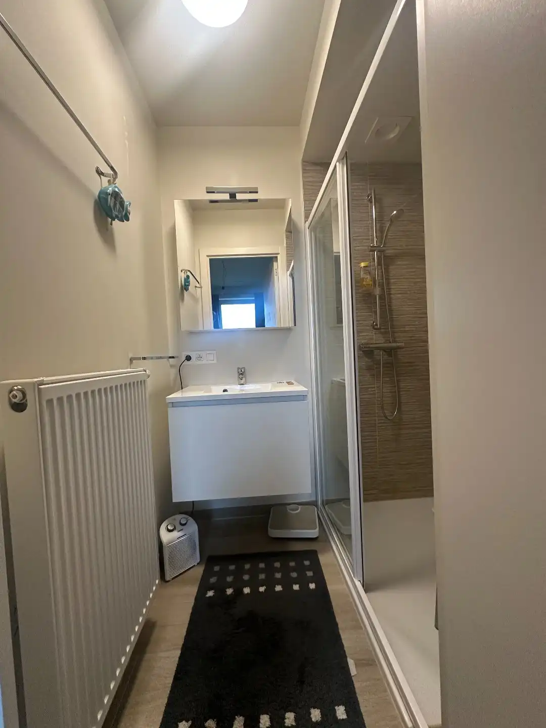 Modern 1-slpk app met terras en staanplaats foto 7