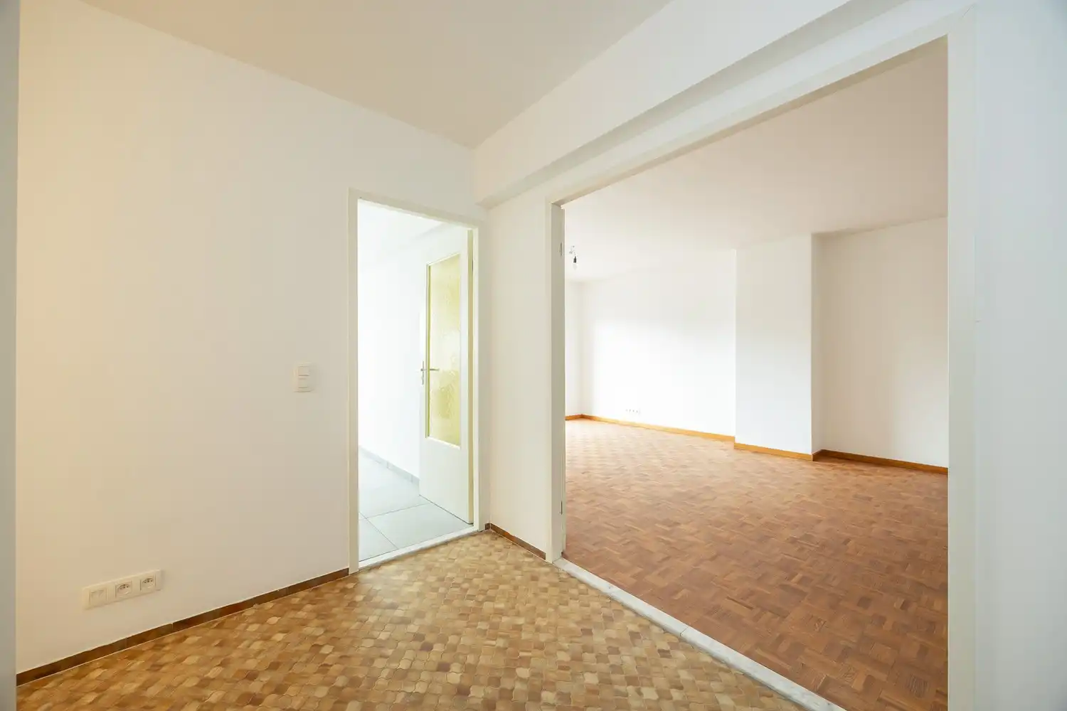 Instapklaar 2-slpk appartement van  83m² met terras op toplocatie! foto 6