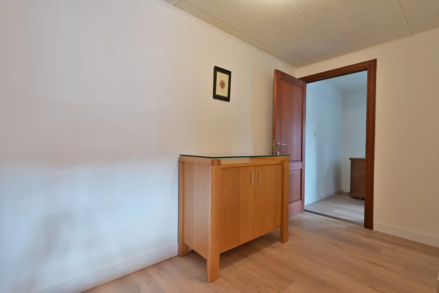 Gerenoveerde halfvrijstaande woning met patio-tuin en prachtig bijgebouw, in het hart van Neerharen foto 20