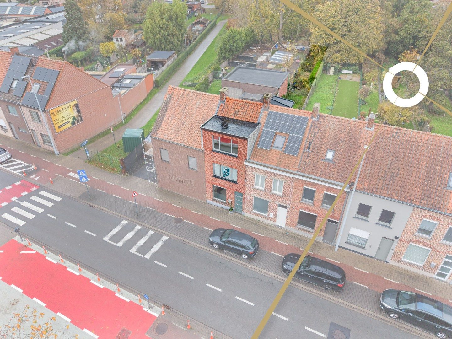 Hoofdfoto van de publicatie: Charmante, op te frissen rijwoning met ruime tuin en 3 slaapkamers