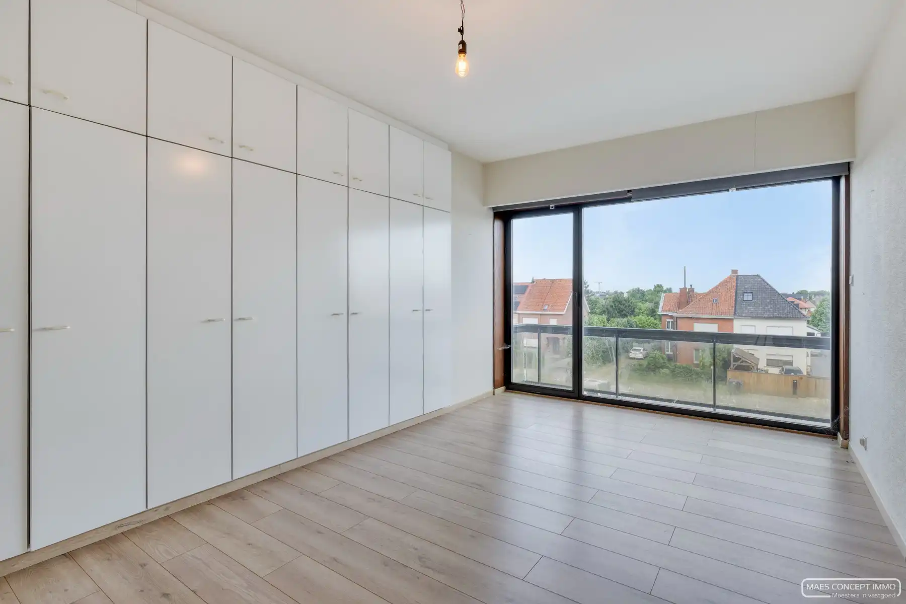Ruim handelspand met appartement te koop te Desselgem - Perfect voor ondernemers! foto 12