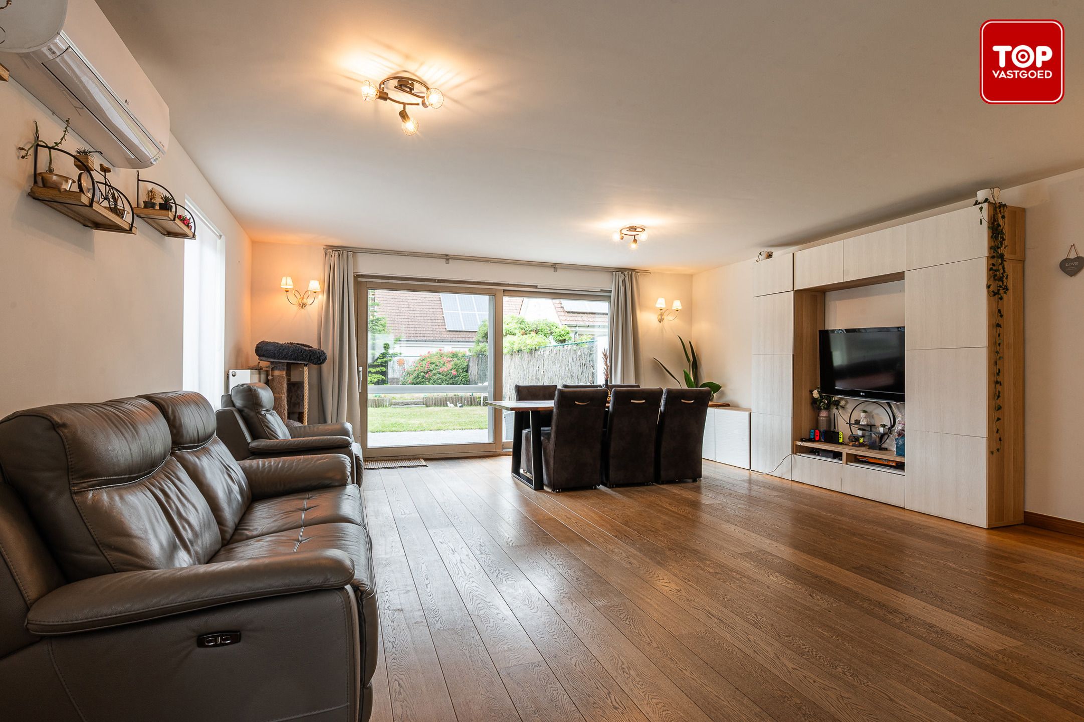 Ruime en lichtrijke woning met 4 slaapkamers in een rustige wijk foto 4