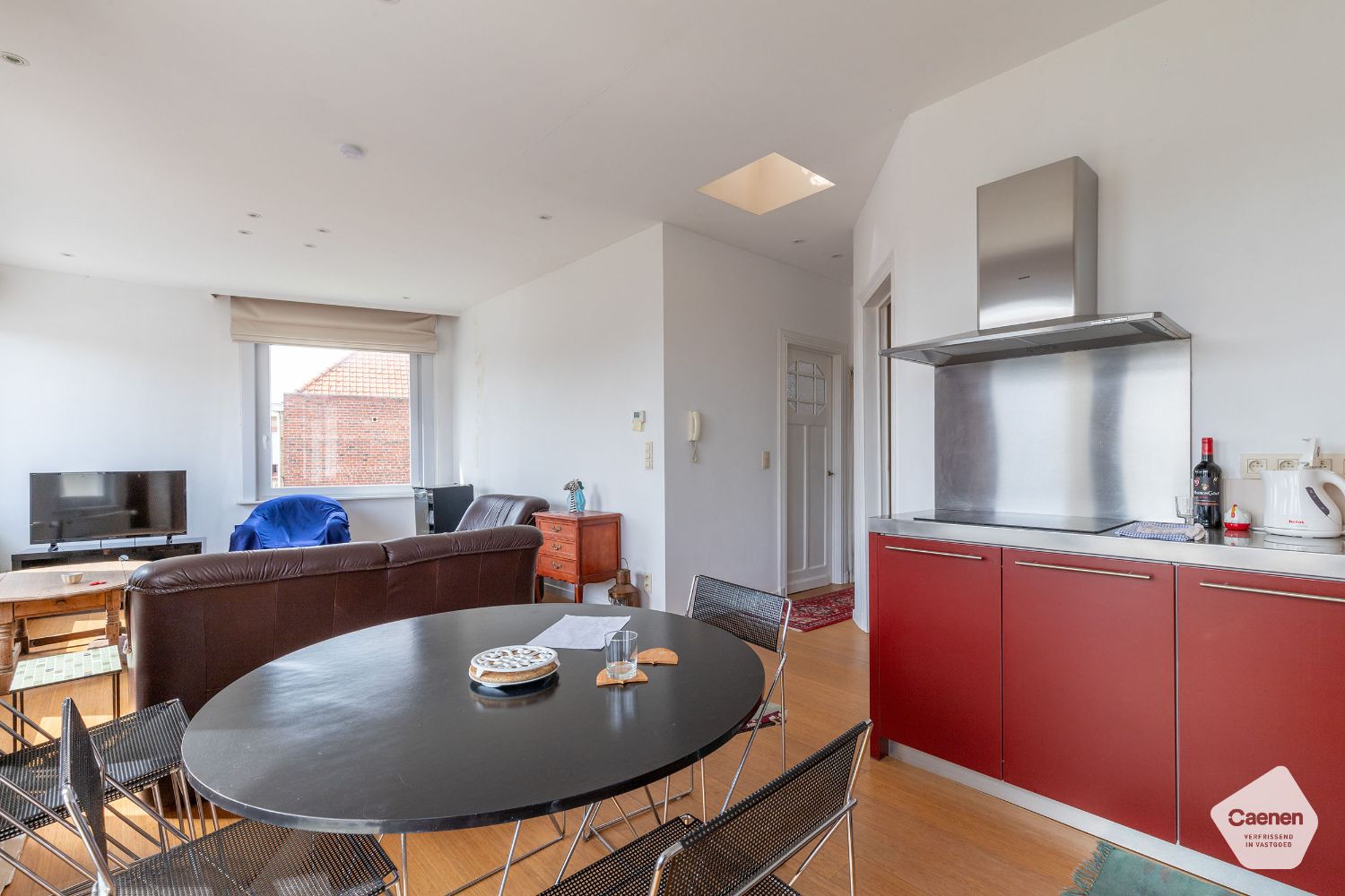 Rustig doch centraal gelegen appartement met garage foto 6
