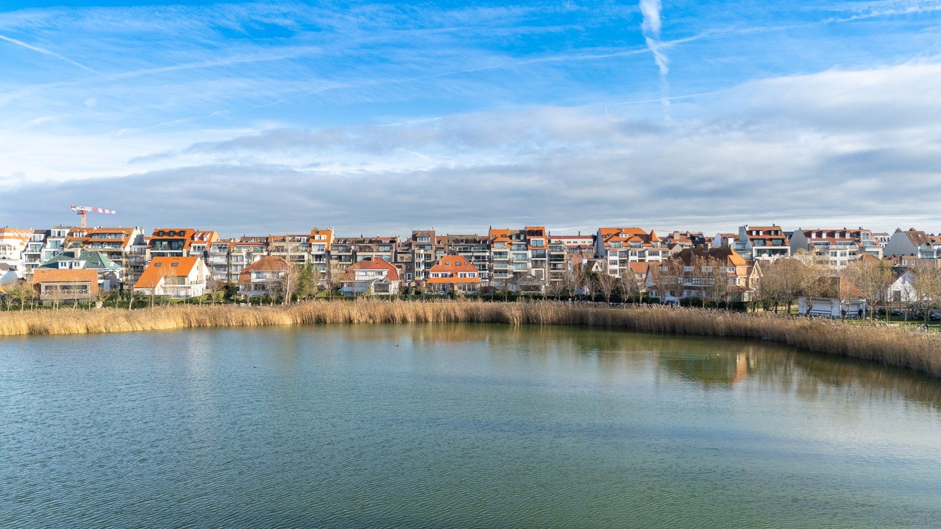 Mooi gelegen appartement met een panoramisch open zicht foto 3