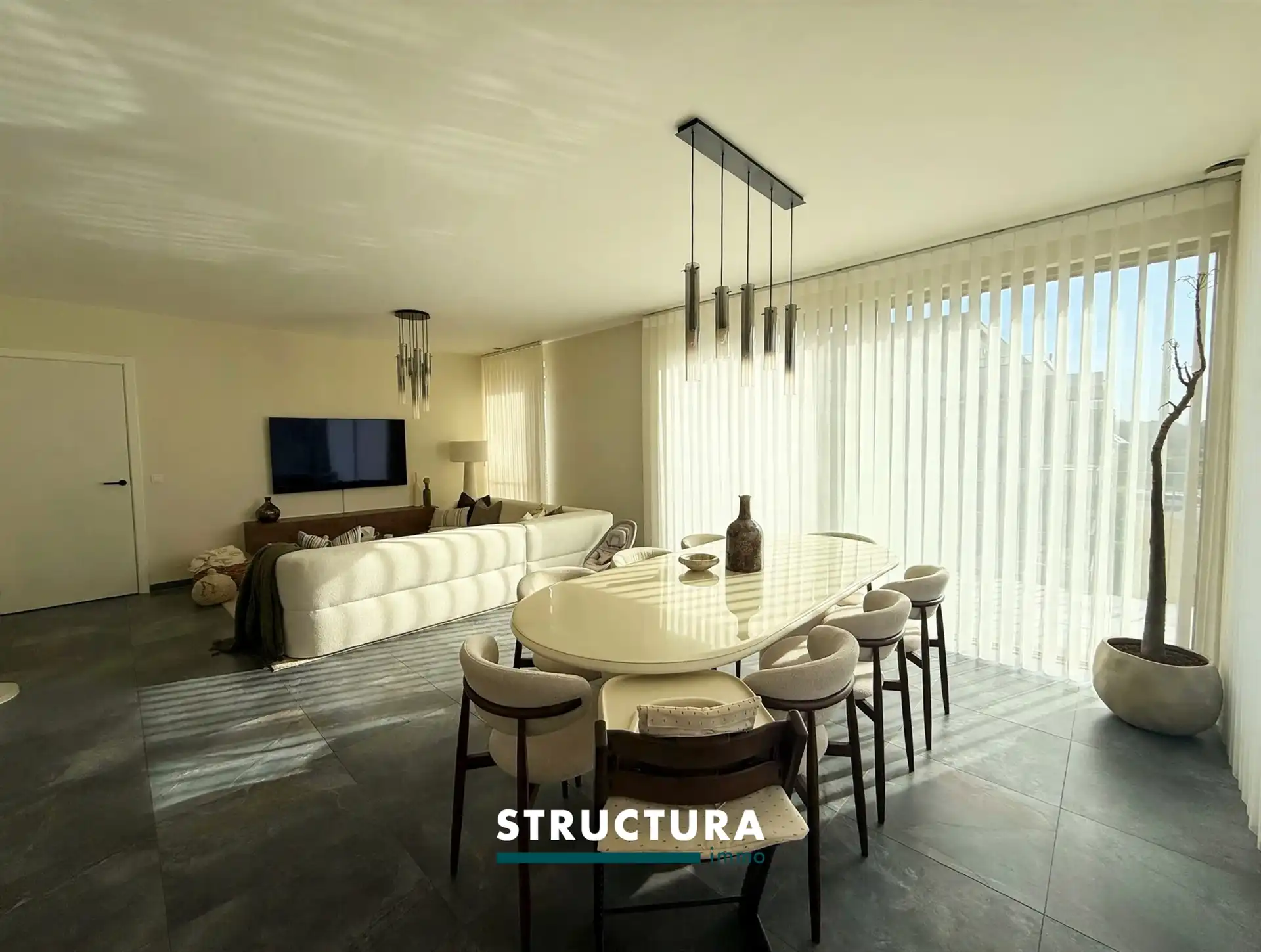 Appartement met 3 slaapkamers en groot terras foto 4