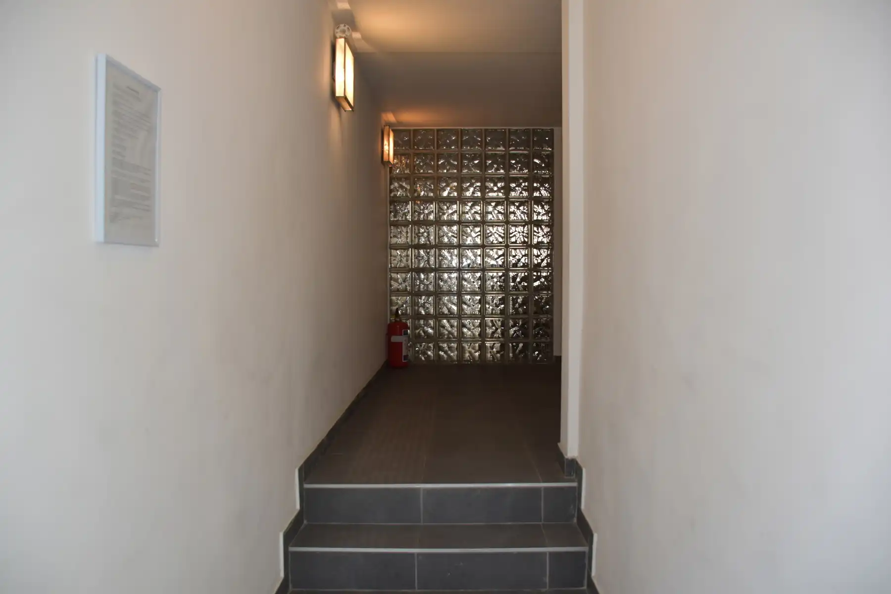 Opbrengsteigendom op goede locatie met verschillende opties foto 3