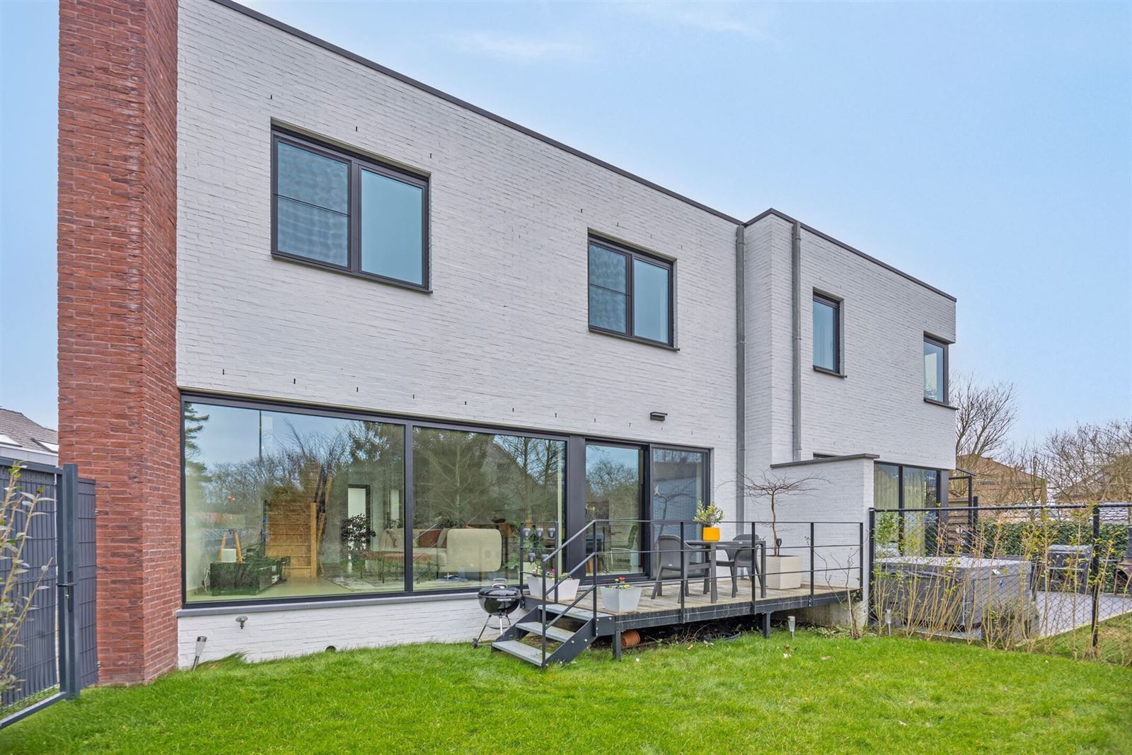 Nieuwbouw woning (label A) met 3 slaapkamers + bureau te Dworp   foto 3
