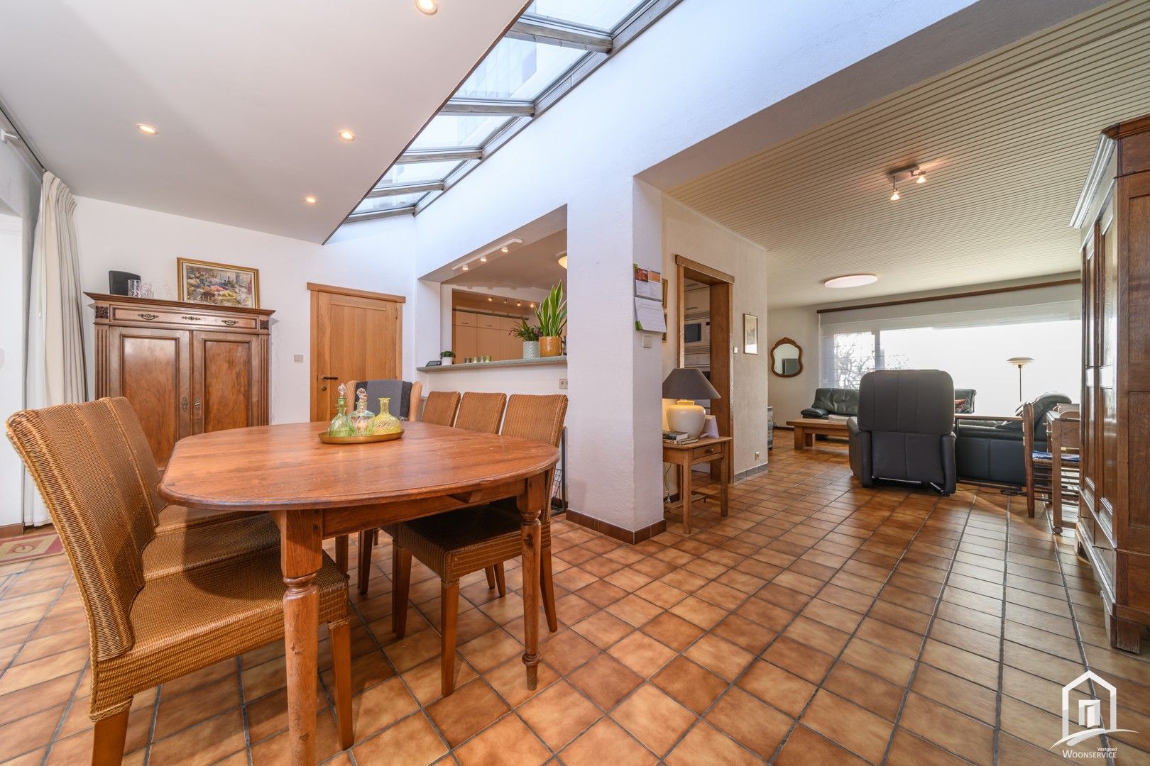 Instapklare halfopen bebouwing met tuin en garages in Denderleeuw foto 9