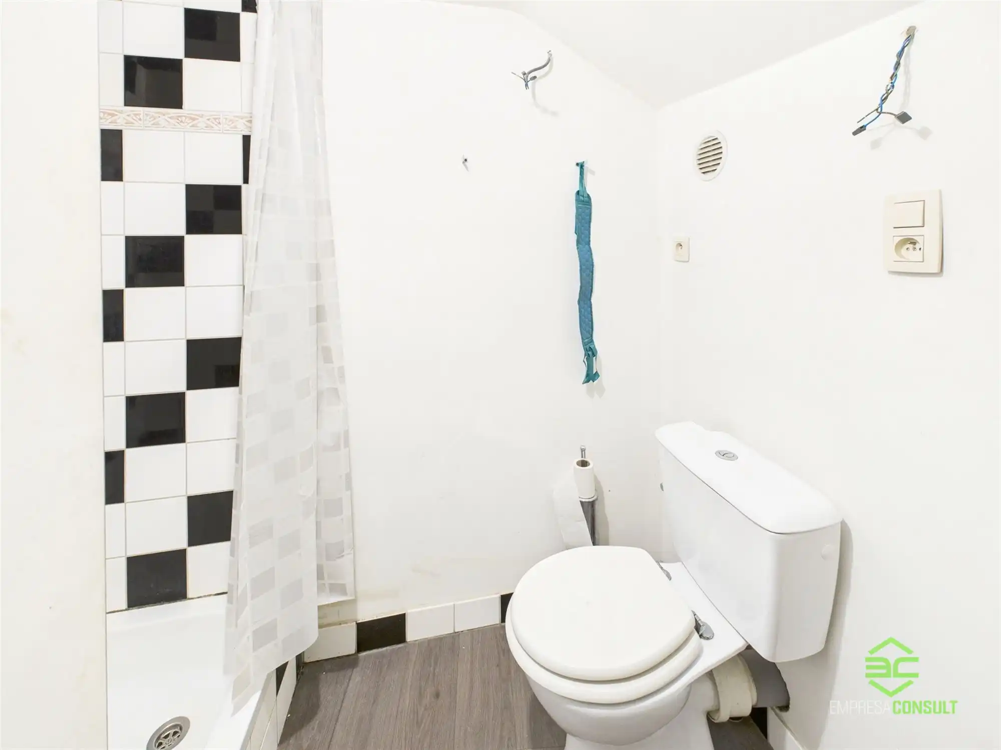 Ruime stadswoning met 5 slpk en 2 badk! foto 20