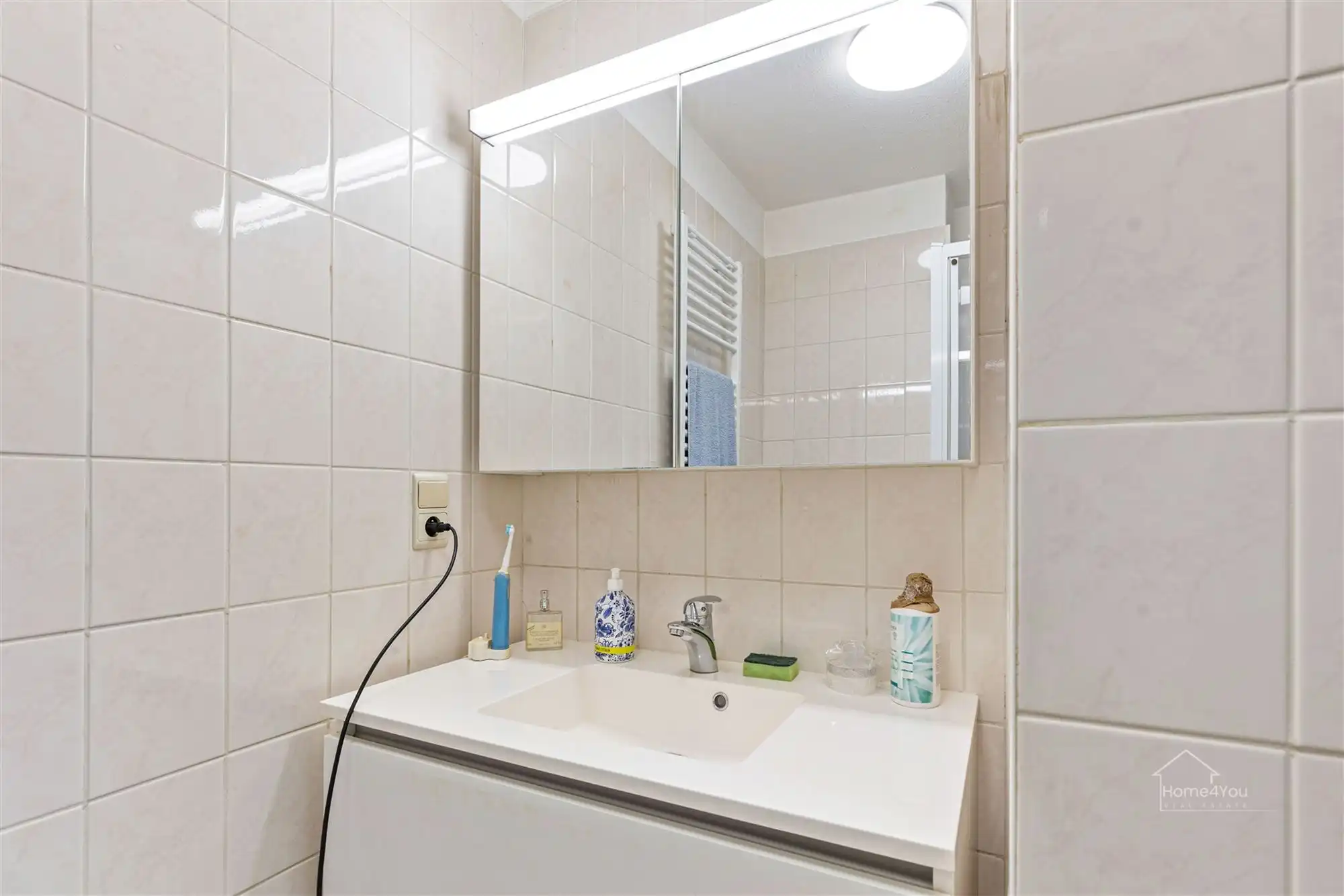 Instapklaar appartement met 1 slaapkamer op de Kustbaan te Sint-Idesbald! foto 11