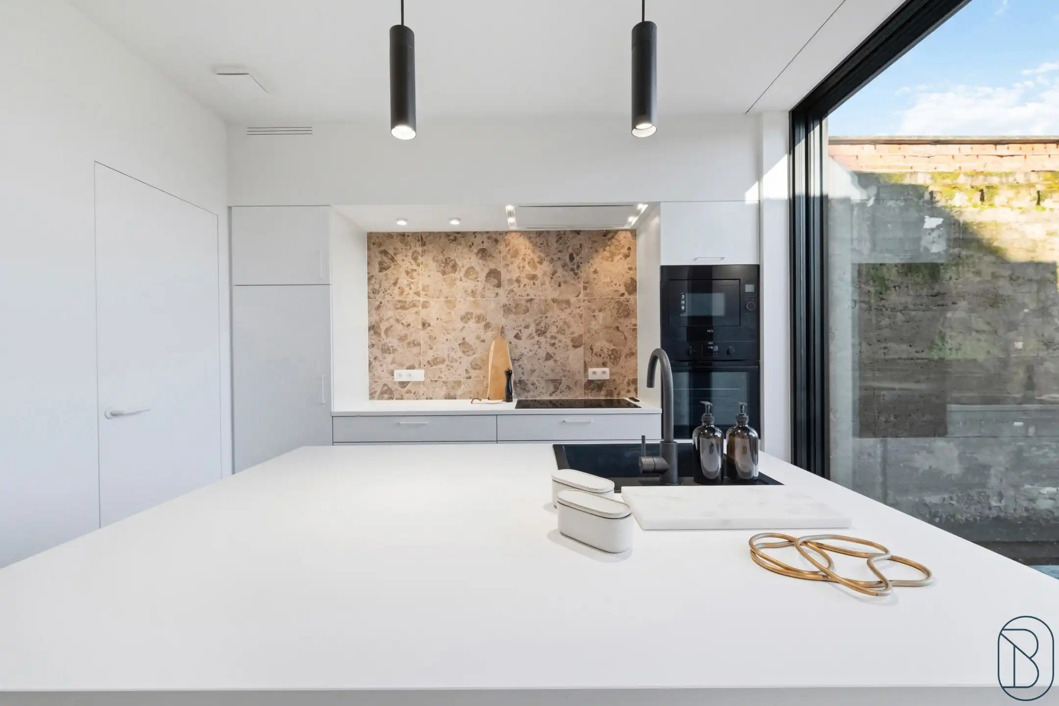 Volledig gerenoveerde architecturale parel met 3 slk & EPC B foto 10