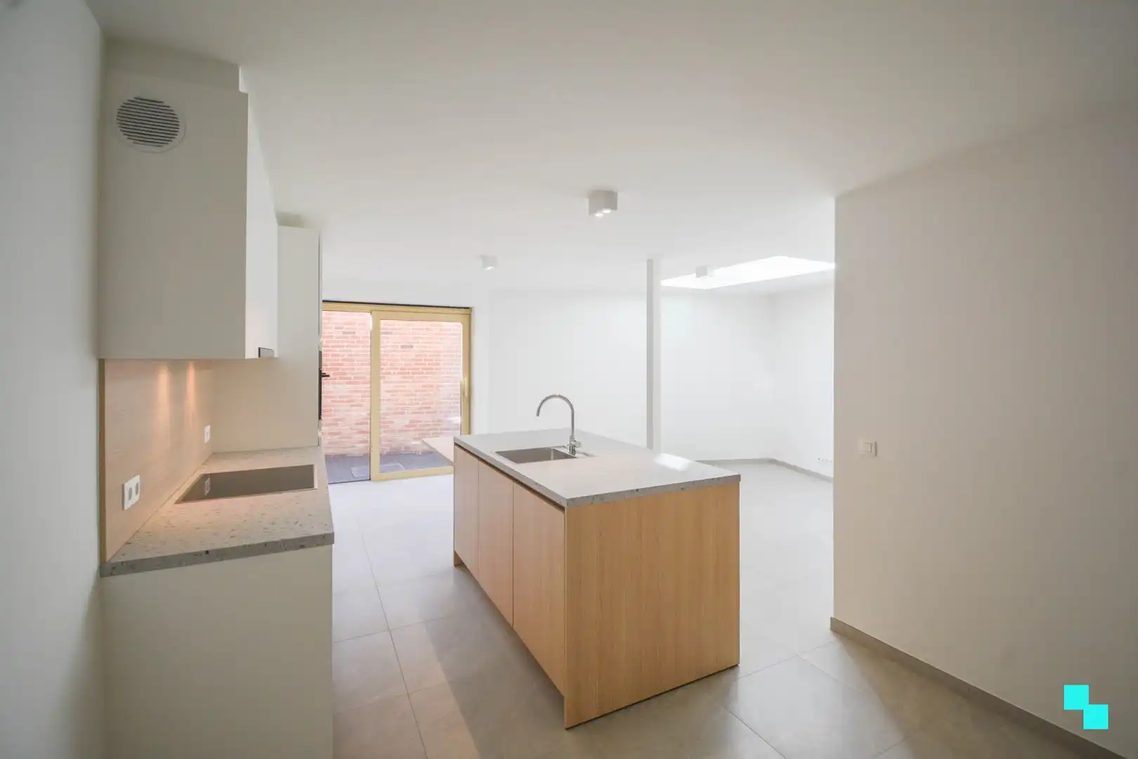 Stijlvolle hernieuwbouwwoning (BEN) met 2 slaapkamers - stadscentrum foto 7