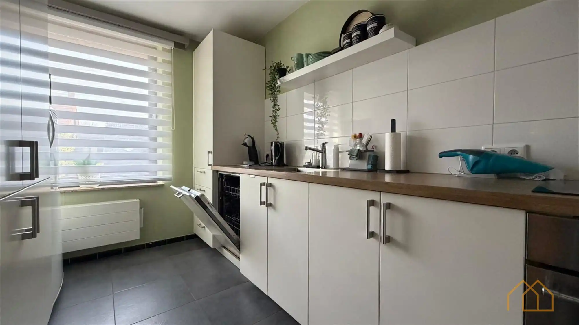 Appartement met 2slk, grote living, en eigen garage  foto 6