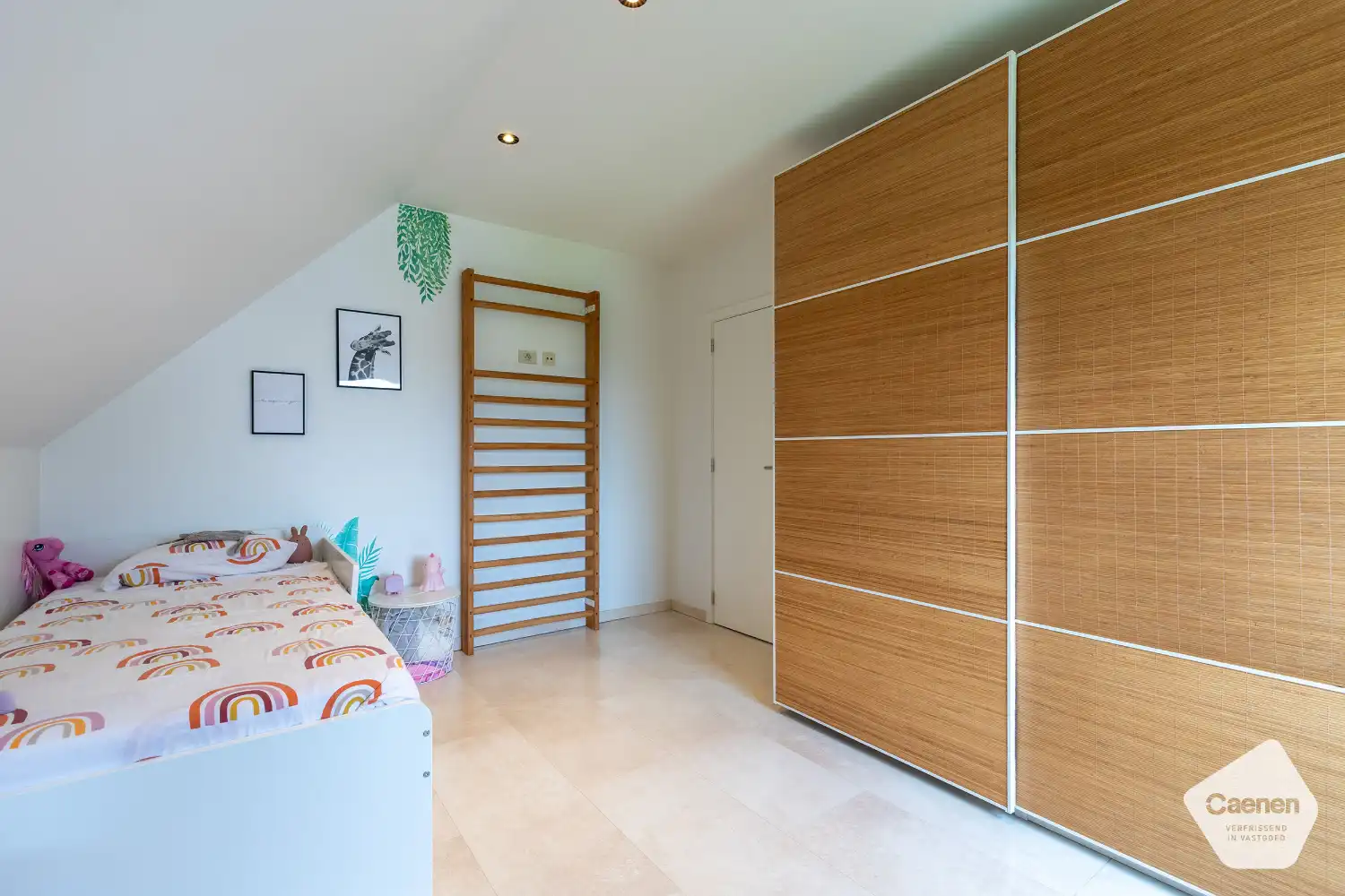 Uiterst gunstige en landelijke ligging te Torhout met 4 mooie slaapkamers & bureau op een perceel van 516 m² foto 12
