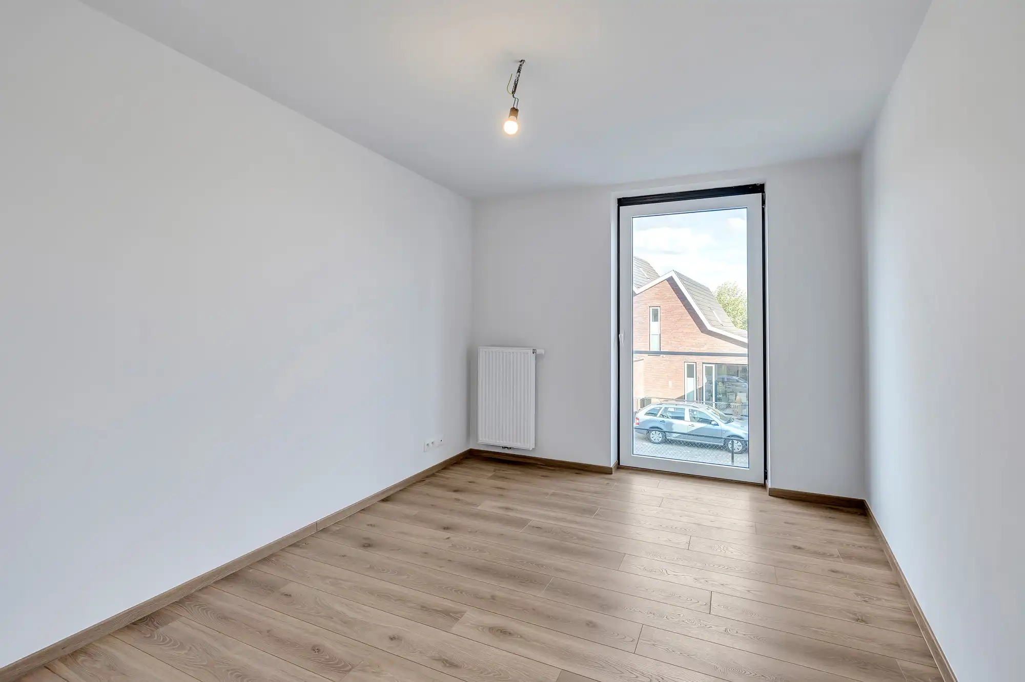 Volledig afgewerkte nieuwbouwwoning met 5 slaapkamers foto 20