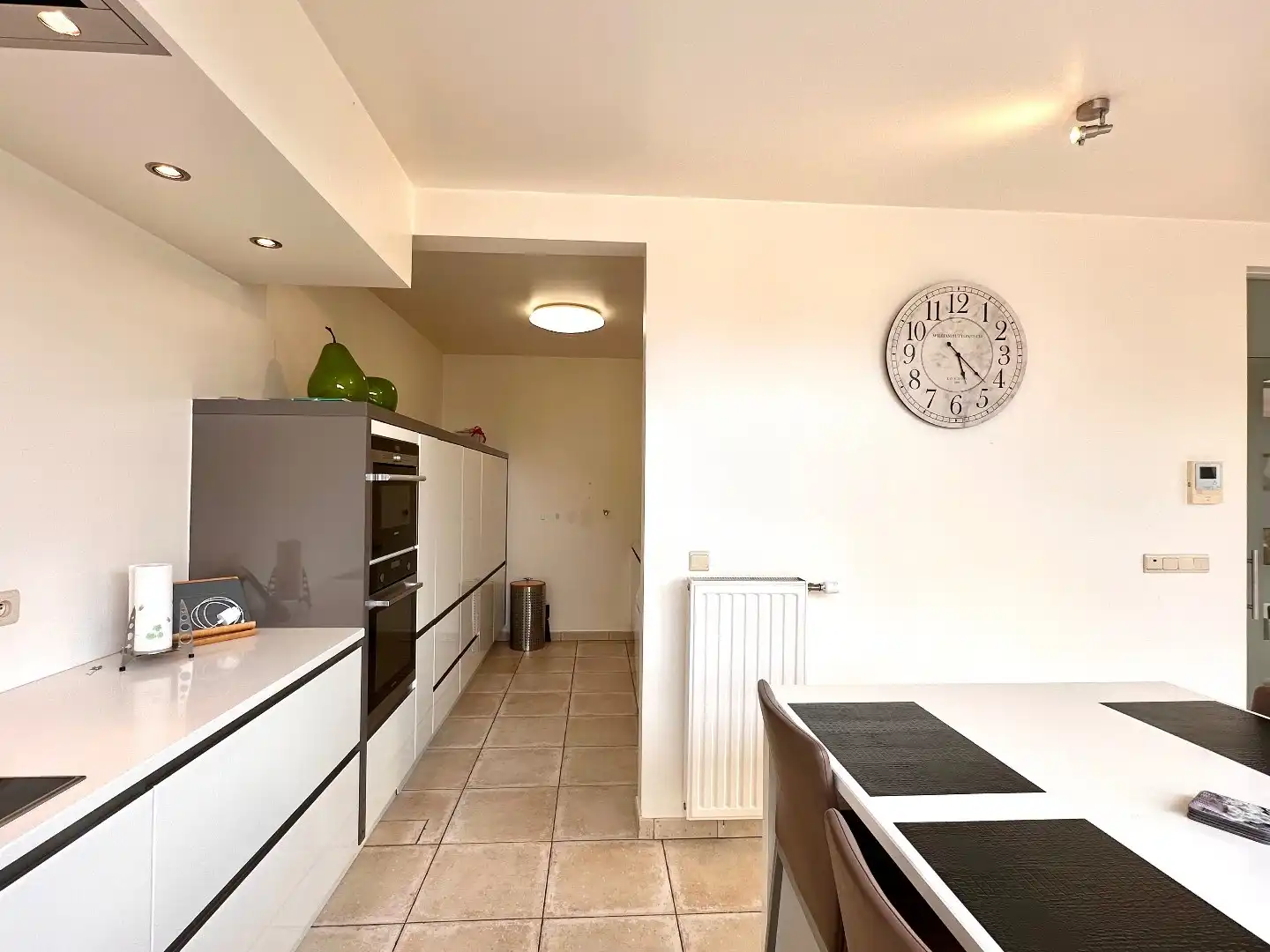 Zeer ruime, moderne gezinswoning op toplocatie in Tongeren foto 11